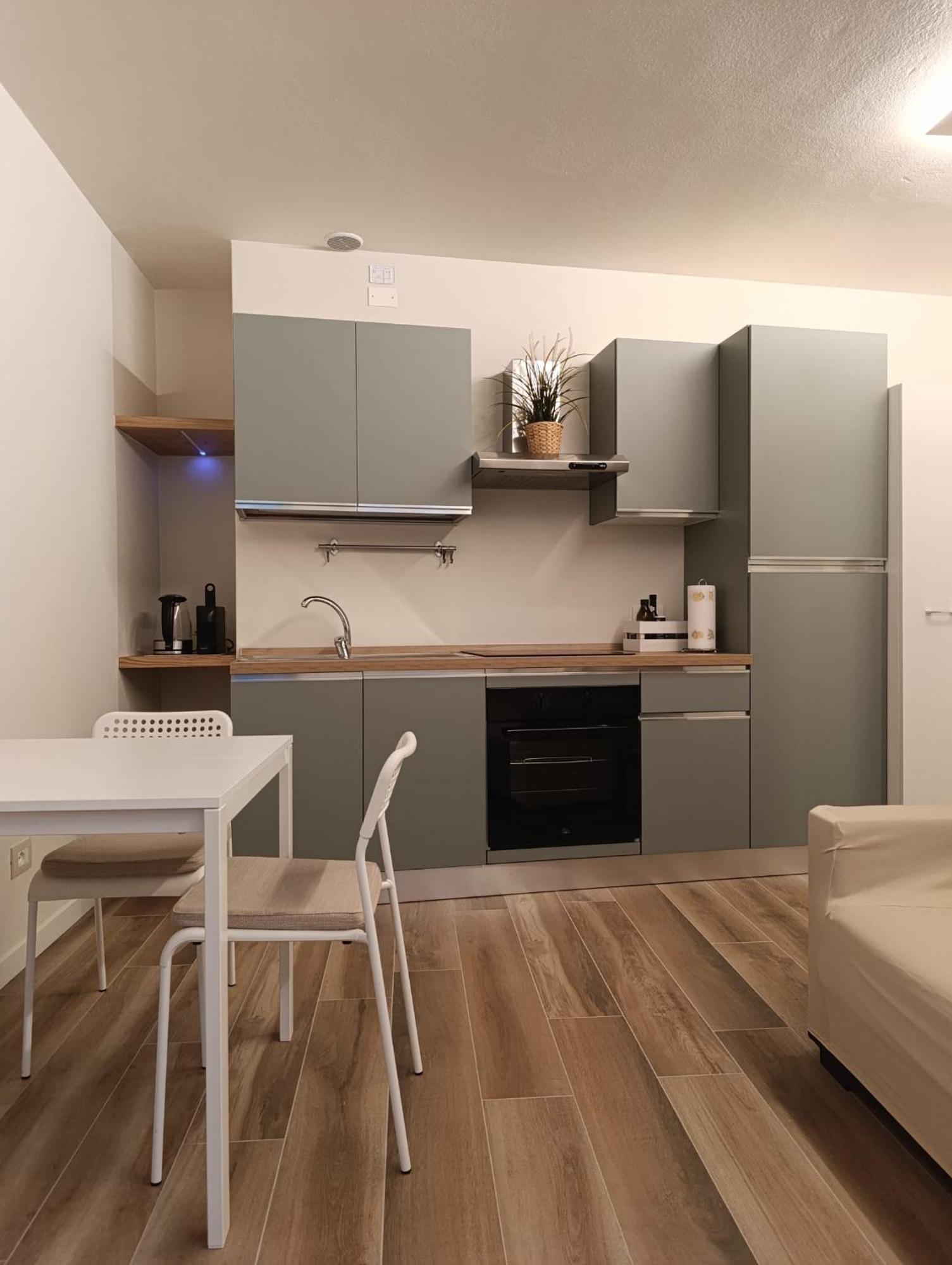 Il Giardino Di Laura Apartment Тосколано Мадерно Екстериор снимка